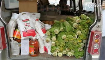 圣诞温情 莲宗寺僧众慰问教堂修女传递和谐暖意